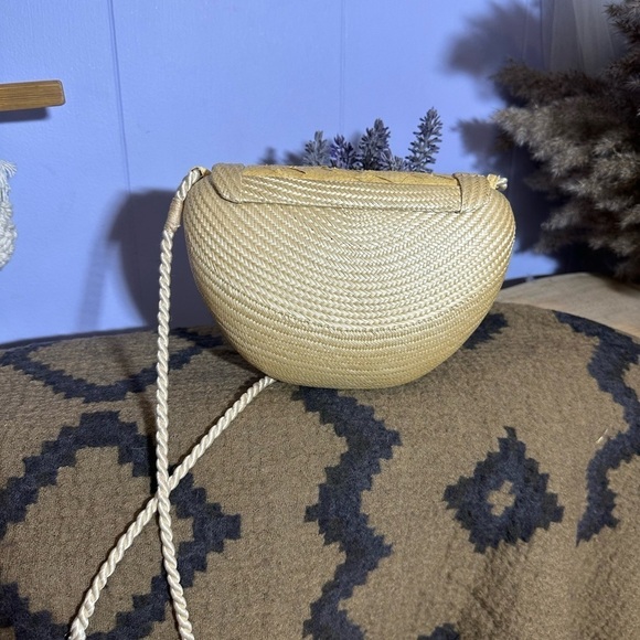 Vintage straw crossbody bag - Picture 2 of 9